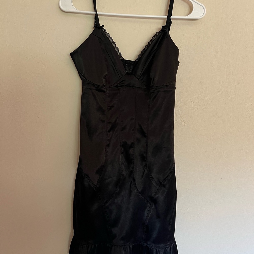 Beautiful silk guess dress size 3 - Picture 2 of 5